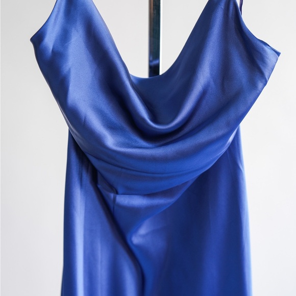 NWT WHYTE VALENTINE BLUE SATIN SLIP DRESS Size 8 - Picture 5 of 15
